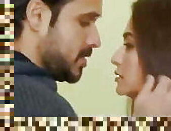 Imran Hashmi, full kissing scene 