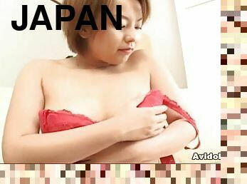 Cute Japanese babe sucks cock uncensored