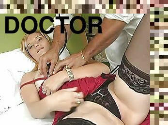 Doctor is going to cure this slutty milf's pussy