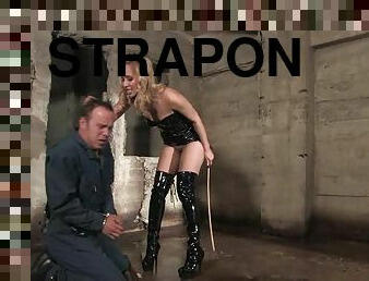 strapon, bdsm, slclav, umilire, femdom