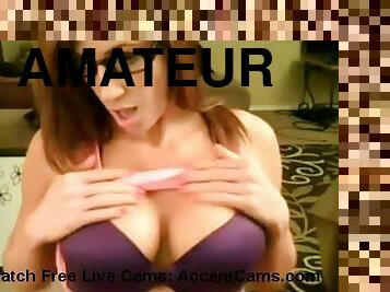 Hot Girl On Webcam Stripping