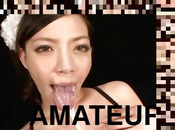 Maki Oda blows devotedly and gets her mouth filled with jizz