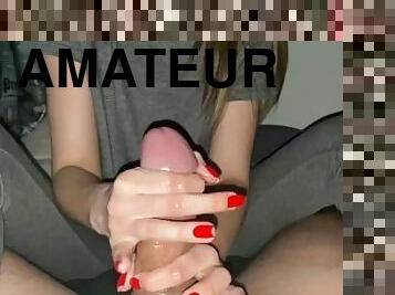 amateur, ejaculation-sur-le-corps, branlette, massage, couple, point-de-vue, ejaculation