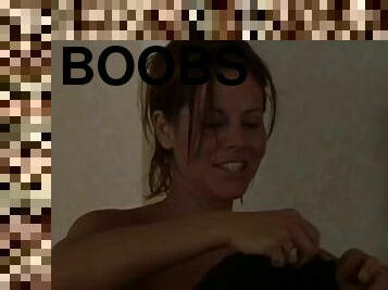 Stunning Maria Bello Shows Her Round Ass And Boobs in a 'Duets' Scene