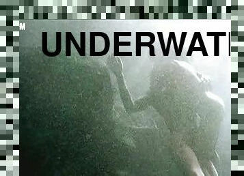 Sexy Juliette Lewis Shows It All In a Bonerific Underwater Sex Scene