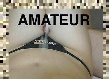 énorme, amateur, ejaculation-sur-le-corps, maison, branlette, couple, point-de-vue, ejaculation, jambes