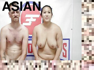 asiatique, gros-nichons, ejaculation-sur-le-corps, interracial, fétiche