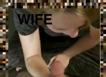 Pregnant wife gives blowjob and almost puked!