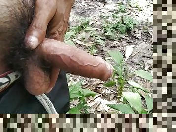 Horny Big Dick Flashing In Outdoor