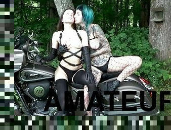 amateur, hardcore, bdsm, chienne, motard, fétiche, bondage, réalité