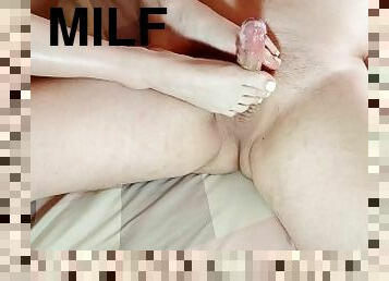 énorme, amateur, ejaculation-sur-le-corps, milf, pieds, ejaculation, fétiche, branlette-avec-les-pieds