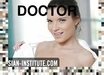 Brunette teen Anita Bellini anally examined by doctor