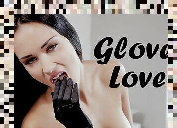 Glove love with Vanessa Sweet