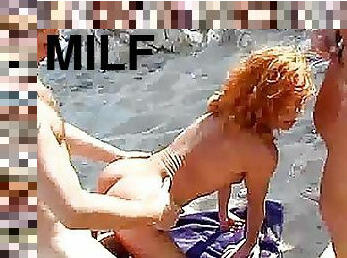 en-plein-air, milf, hardcore, sexe-de-groupe, plage, trio, rousse, ejaculation