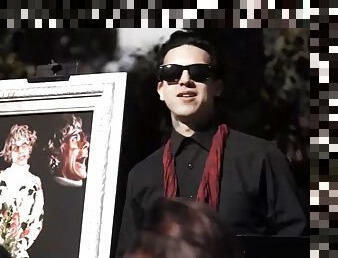 Emo slut fucks at funeral