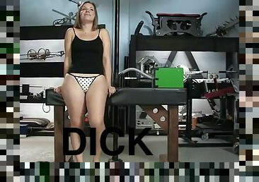 Multi tongue machine and rubber dick machine strike big ass girl