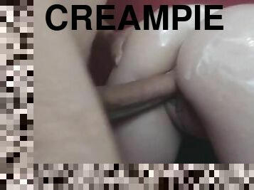 Close up Pulsating Creampie in tight pussy