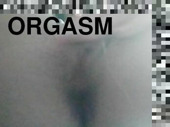 Masturbation and orgasm (very hot girl)