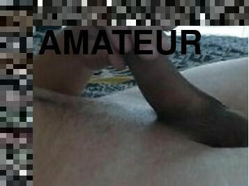 Maturation solo avec grosse ejaculation