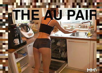 The au pair seductres