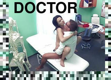 Dark-haired nymph Nikole Perry gets eaten out and fucked by horny doctor