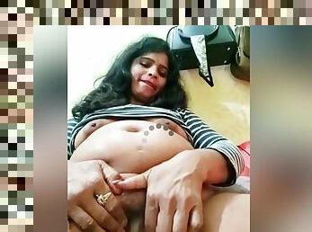 Horny Bhabhi Fingering Pussy On Selfie Cam