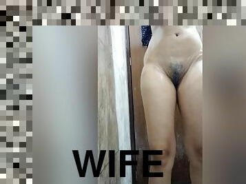 Wife Ko Boyfriend Knliye Video Batane Hue Pakda