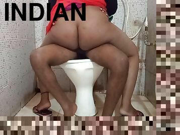 Indian Vabi Caught Her Devar And Fucked In Bathroom