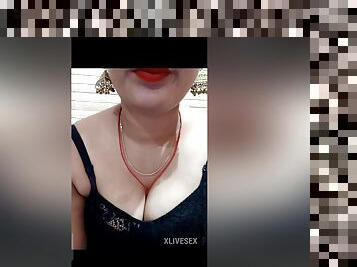 Desi Marathi Bhabhi Show His Lips And Boobs Live Video Camera Show