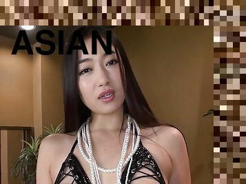 Dominant Asian Loves To Play