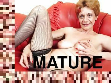 Horny Mature Slut Masturbating On The Couch - Samara