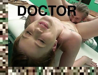 Horny Doctor Eats Wonderful Wet Pussy Of Naked Vixen