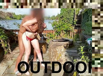 Brunette Teen Outdoor Fuck