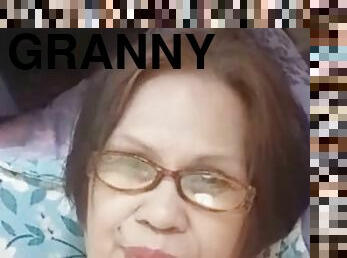 Granny Evenyn Santos does an anal show again