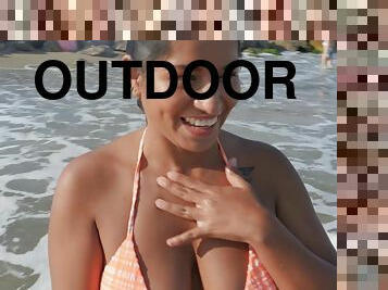 Outdoor dicking on the beach with naughty Amy Amor & her BF