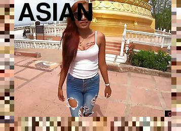 Asian amateur girlfriend sucks and fucks on camera after sight seeing