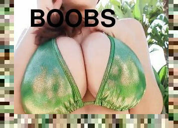 Tiny bikini hides Tessa Fowler's big boobs