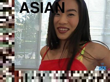 Asian cutie Kimmy Kimm pleasing a dick with her pussy and mouth
