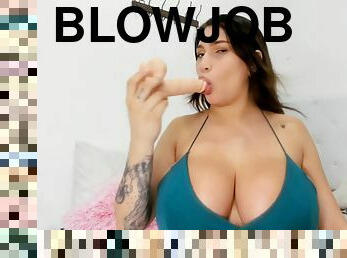 Preggo latina gives blowjob on webcam - oral sex & pregnant fetish