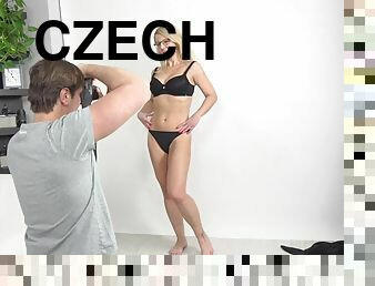 Czech milf spread her legs for some job