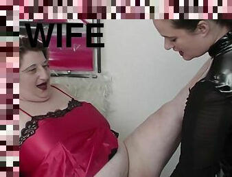 Extreme fat wife fisted by her girlfriend