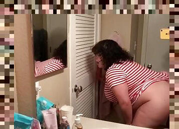 Fuck Asian BBW in the bathroom