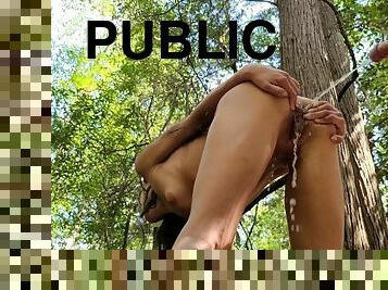 Pissing and cumming in her pussy in a public park