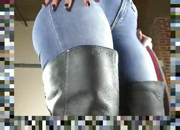 Magnificent buttocks in jeans which hug them so well
