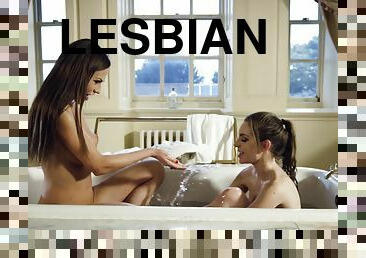 Lesbian sex in a bathtub with divas Tina Kay and Kimmy Granger