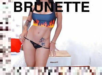 Brunette Babe Has Commanding Sexual Presence