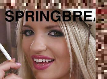 Britney Spring wants to feel two long penises in her cunt after a long day
