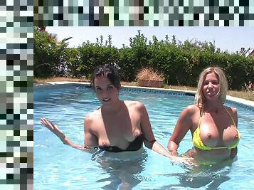 after tainning by the pool two girls decide to have memorable foursome