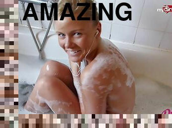 Hot Babe Bibixxx amazing tease in bathtub