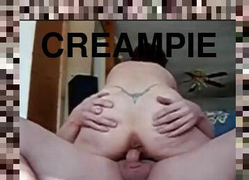 Huge cumshot in her pussy after witch she shows a wonderfull creampie.